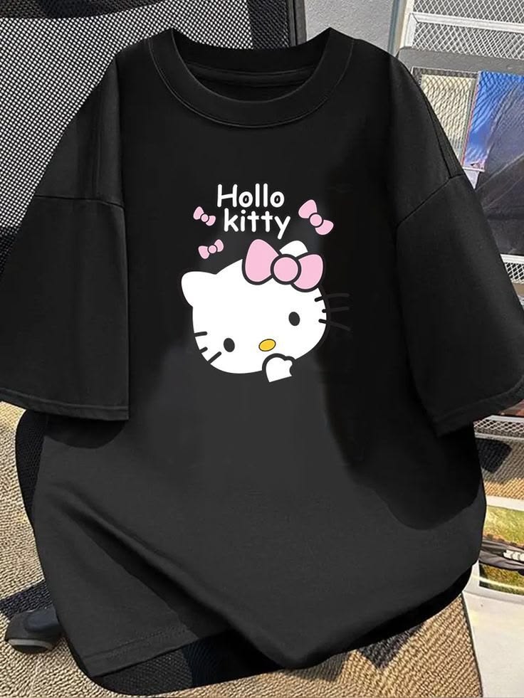 Hello Kitty Graphic Black Oversized Tee